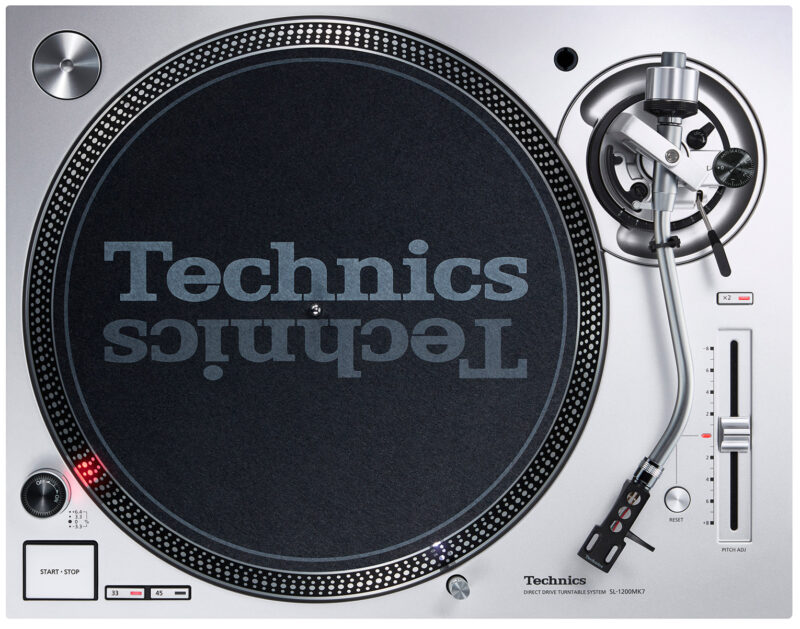 Technics_SL-1200_MK7