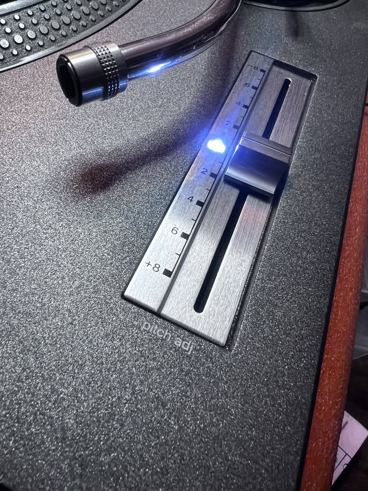 Platine Technics SL-1200 Restaurée à Neuf (Custom Limited Edition) - Pièces Officielles – Image 6